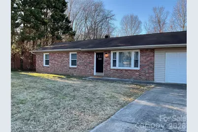 2132 14th Avenue Drive NE, Hickory, NC 28601 - Photo 1