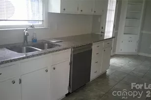 3310 39th Ave Ct NE, Hickory, NC 28601 - Photo 3