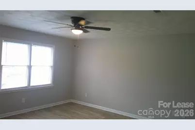 3310 39th Avenue Court NE, Hickory, NC 28601 - Photo 5