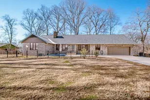 114 Old Mine Rd, Mount Holly, NC 28120 - Photo 5