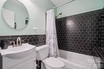 623 Owensby Road, Hendersonville, NC 28792 - Photo 17