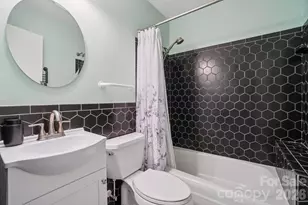 623 Owensby Rd, Hendersonville, NC 28792 - Photo 17