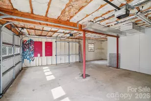 623 Owensby Rd, Hendersonville, NC 28792 - Photo 35