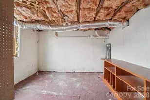 623 Owensby Rd, Hendersonville, NC 28792 - Photo 33