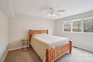 623 Owensby Rd, Hendersonville, NC 28792 - Photo 17