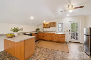 623 Owensby Rd, Hendersonville, NC 28792 - Photo 35