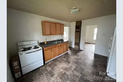 1021 Old Charlotte Road, Statesville, NC 28677 - Photo 9