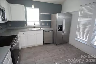 8913 Cinnabay Drive, Charlotte, NC 28216 - Photo 9