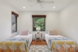 10 S Oak Forest Dr, Asheville, NC 28803 - Photo 15