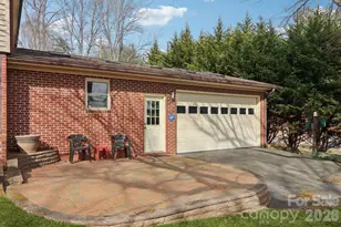 10 S Oak Forest Dr, Asheville, NC 28803 - Photo 25