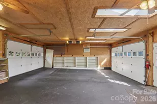 10 S Oak Forest Dr, Asheville, NC 28803 - Photo 23