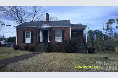 1094 14th Avenue NW, Hickory, NC 28601 - Photo 1