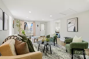 326 Lyndhurst Dr, Hendersonville, NC 28971 - Photo 9