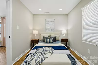 326 Lyndhurst Drive, Hendersonville, NC 28971 - Photo 7