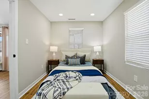 326 Lyndhurst Dr, Hendersonville, NC 28971 - Photo 7