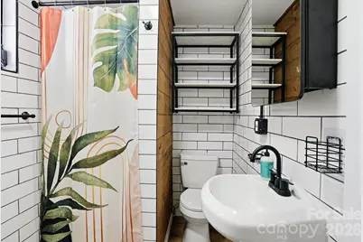 326 Lyndhurst Drive, Hendersonville, NC 28971 - Photo 15