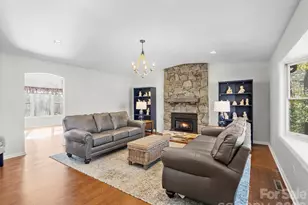 423 Mountain View Dr, Columbus, NC 28722 - Photo 9