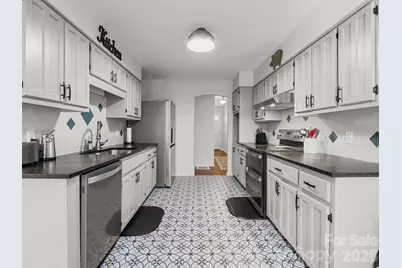 423 Mountain View Drive, Columbus, NC 28722 - Photo 13