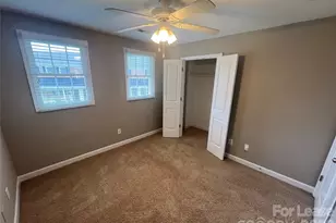 1336 Green Oaks Ln, Charlotte, NC 28205 - Photo 9