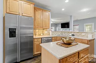 1432 Bedlington Dr NW, Charlotte, NC 28269 - Photo 9