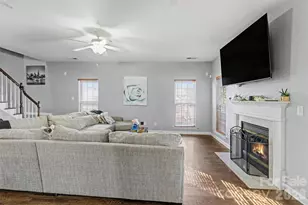 1432 Bedlington Dr NW, Charlotte, NC 28269 - Photo 5