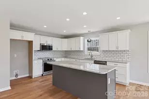 127 Lincoln Rdg Dr, Candler, NC 28715 - Photo 11