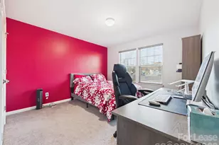 4111 Stockbrook Dr, Charlotte, NC 28215 - Photo 17