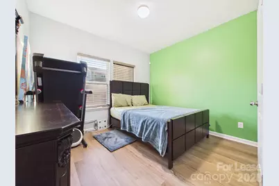 4111 Stockbrook Drive, Charlotte, NC 28215 - Photo 9