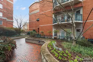 401 N Church St, Charlotte, NC 28202 - Photo 29