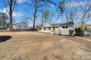 5413 Ruth Dr, Charlotte, NC 28215 - Photo 3