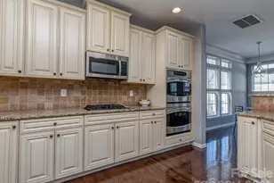 2139 Belle Vernon Ave, Charlotte, NC 28210 - Photo 15