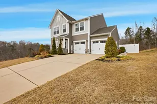 1049 River Haven Ave SW, Concord, NC 28025 - Photo 3