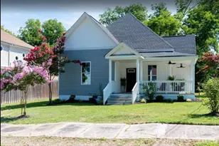 128 College St, Chester, SC 29706 - Photo 1