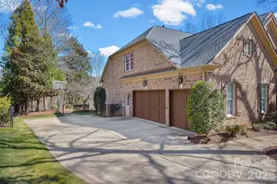 8238 Victoria Lake Dr, Waxhaw, NC 28173 - Photo 23