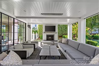 1438 Queens Road W, Charlotte, NC 28207 - Photo 43