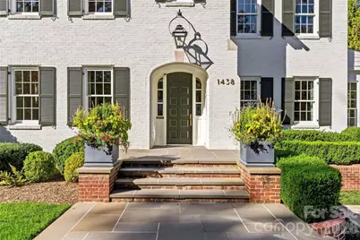 1438 Queens Road W, Charlotte, NC 28207 - Photo 5