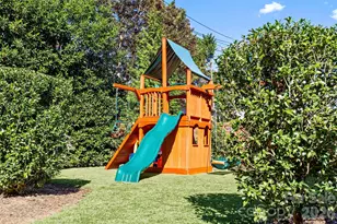 1438 Queens Rd W, Charlotte, NC 28207 - Photo 47