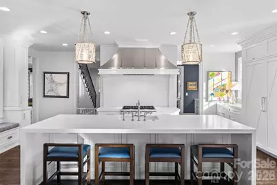 1438 Queens Road W, Charlotte, NC 28207 - Photo 17