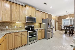 310 Little Daisy Ln, York, SC 29745 - Photo 7