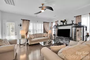 2527 Courtland Dr, Clover, SC 29710 - Photo 13