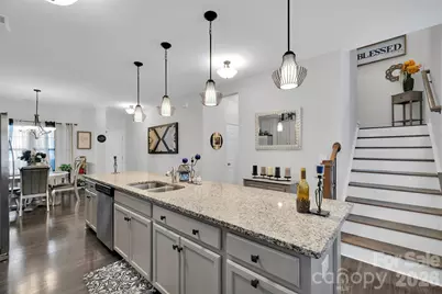 2527 Courtland Drive, Clover, SC 29710 - Photo 9