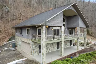 579 Bryson Heights, Waynesville, NC 28786 - Photo 3