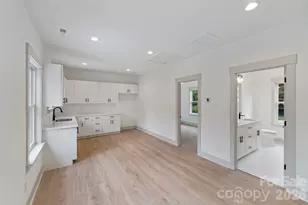 1529 Beckwith Pl, Charlotte, NC 28205 - Photo 23