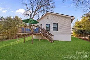 332 Dunlap St, Lancaster, SC 29720 - Photo 9