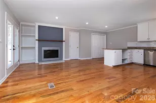 6515 Farmway Pl, Charlotte, NC 28215 - Photo 5