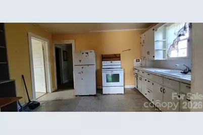 26 Pearl Street, Granite Falls, NC 28630 - Photo 11