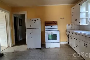 26 Pearl St, Granite Falls, NC 28630 - Photo 11