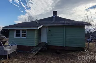 26 Pearl St, Granite Falls, NC 28630 - Photo 5