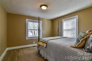 37 Buchanan Pl, Asheville, NC 28801 - Photo 13