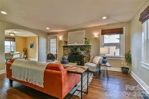 37 Buchanan Pl, Asheville, NC 28801 - Photo 3